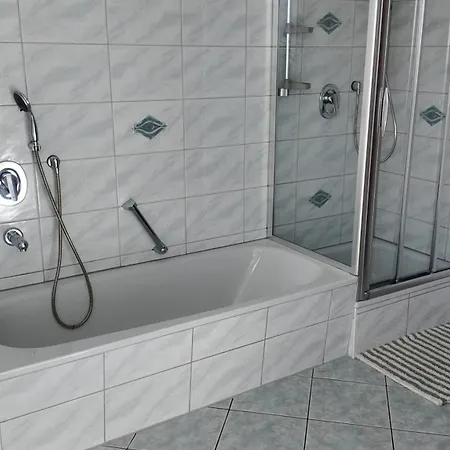 아파트 1-5 Pers. Beeindruckende Aussicht, Modern+zentral 부퍼탈