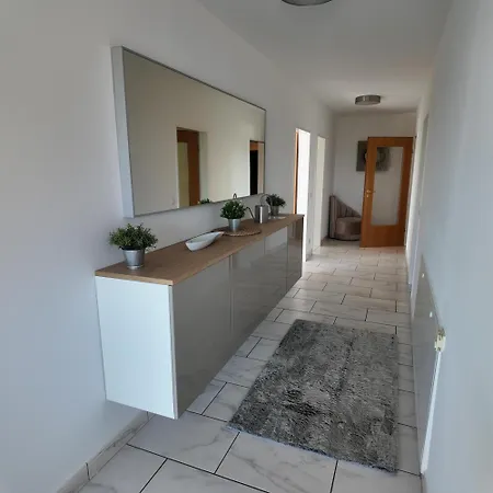 1-5 Pers. Beeindruckende Aussicht, Modern+zentral *
