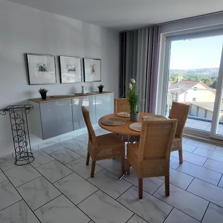 1-5 Pers. Beeindruckende Aussicht, Modern+zentral *