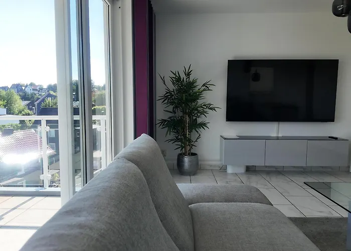 1-5 Pers. Beeindruckende Aussicht, Modern+zentral وبرتال